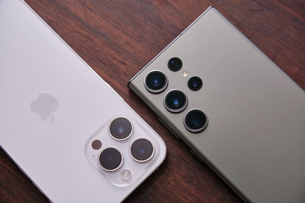 Samsung Galaxy S23  срещу  iPhone 14 – разлики и кой телефон е по-добър и  си струва да го купиш?